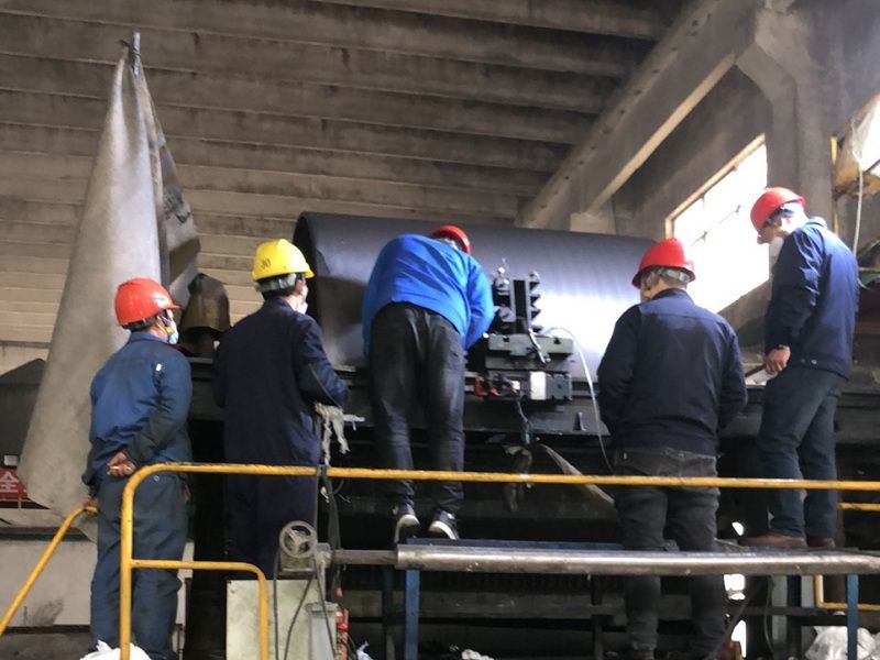 大型造纸烘缸在线热喷涂、磨削